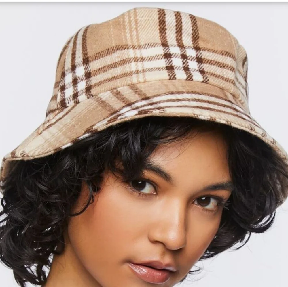 NEW Red Bucket Hat Sequins Plaid Red Black White Tweed Wonderly Women's One Size - Picture 9 of 10